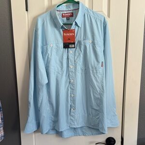 Brand new with tags Men’s Simms brand Eb Tide long sleeve fishing shirt. Large